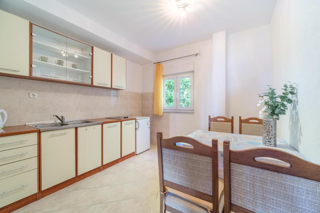 Beach Paradise Apartments Podstrana Exterior foto